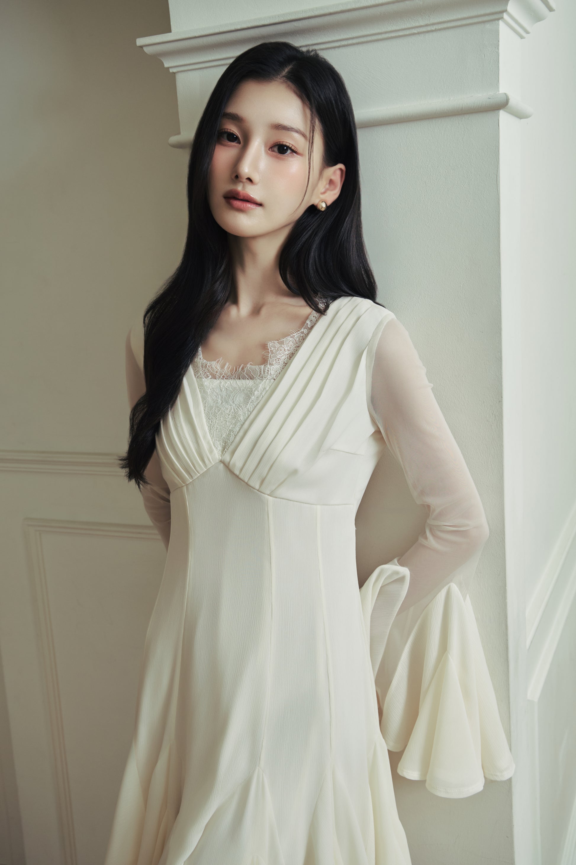 モデル身長：166cm カラー：ivory サイズ：MM