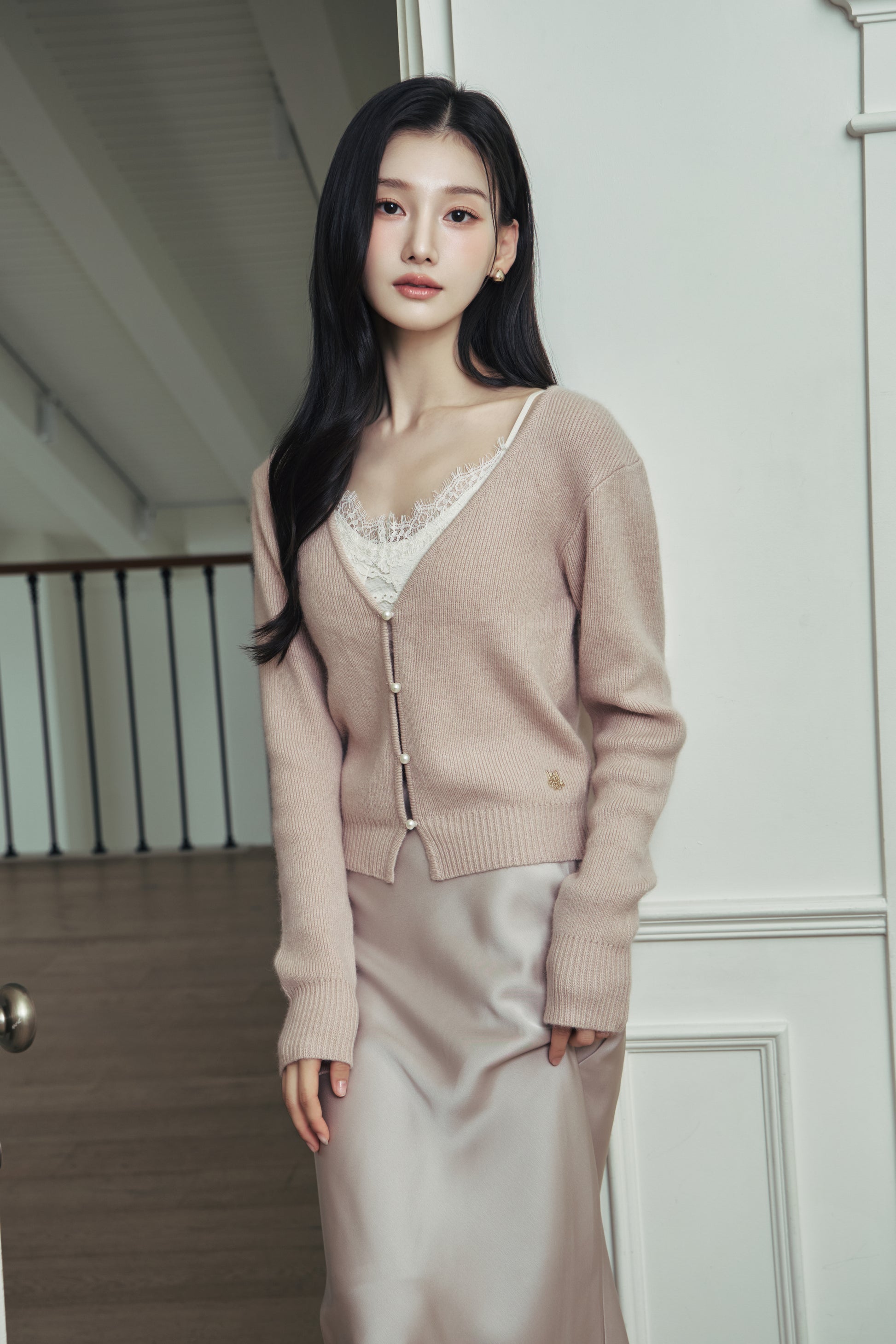 モデル身長：166cm 【トップス】カラー：pink beige 【ボトムス】カラー：greige サイズ：MM