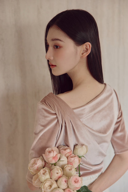 モデル身長：166cm トップスカラー：pink