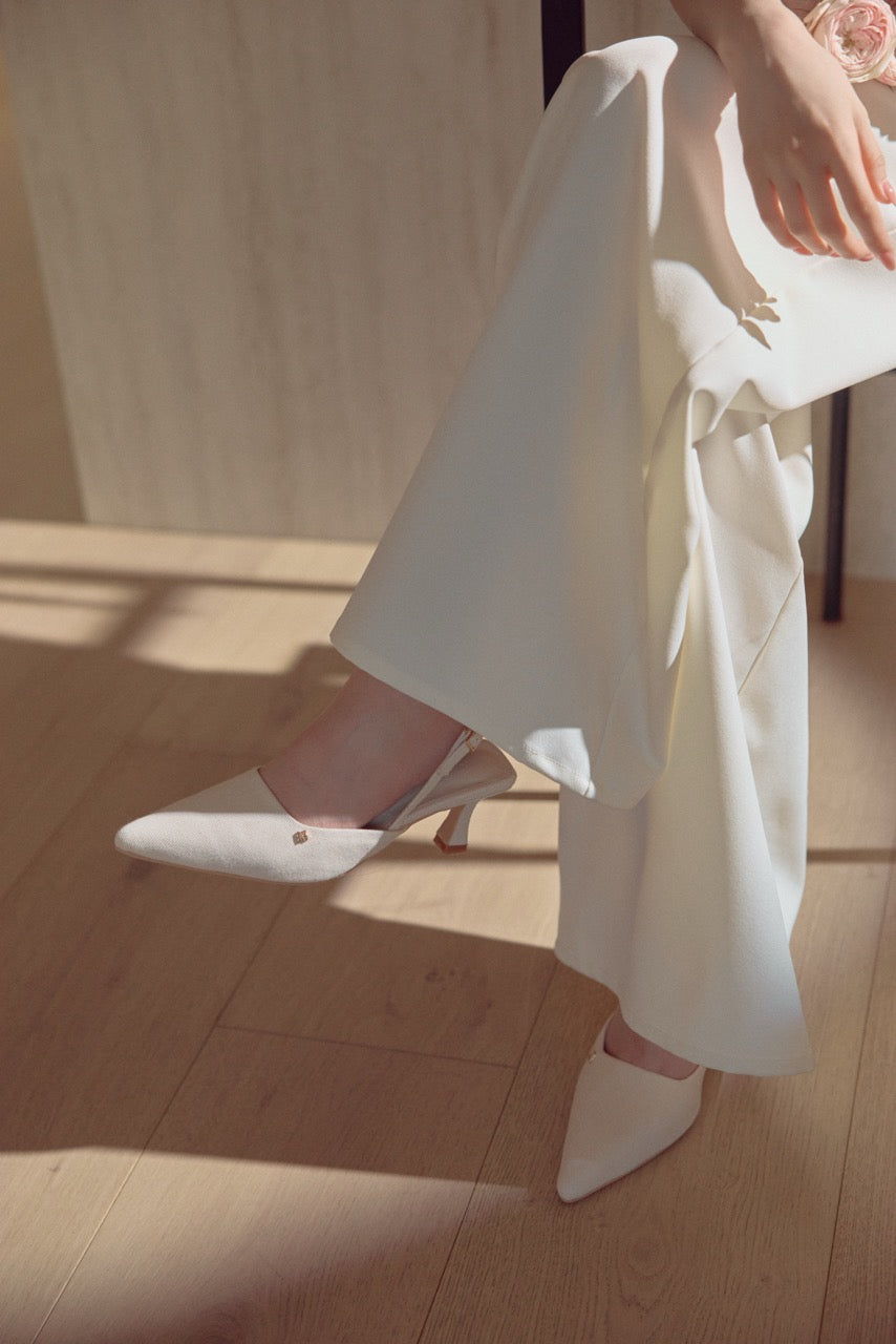モデル身長：166cm ボトムカラー：off white ボトムサイズ：M