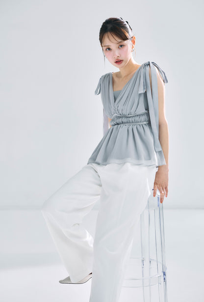 モデル身長：172cm　サイズ：FREE　カラー：grey