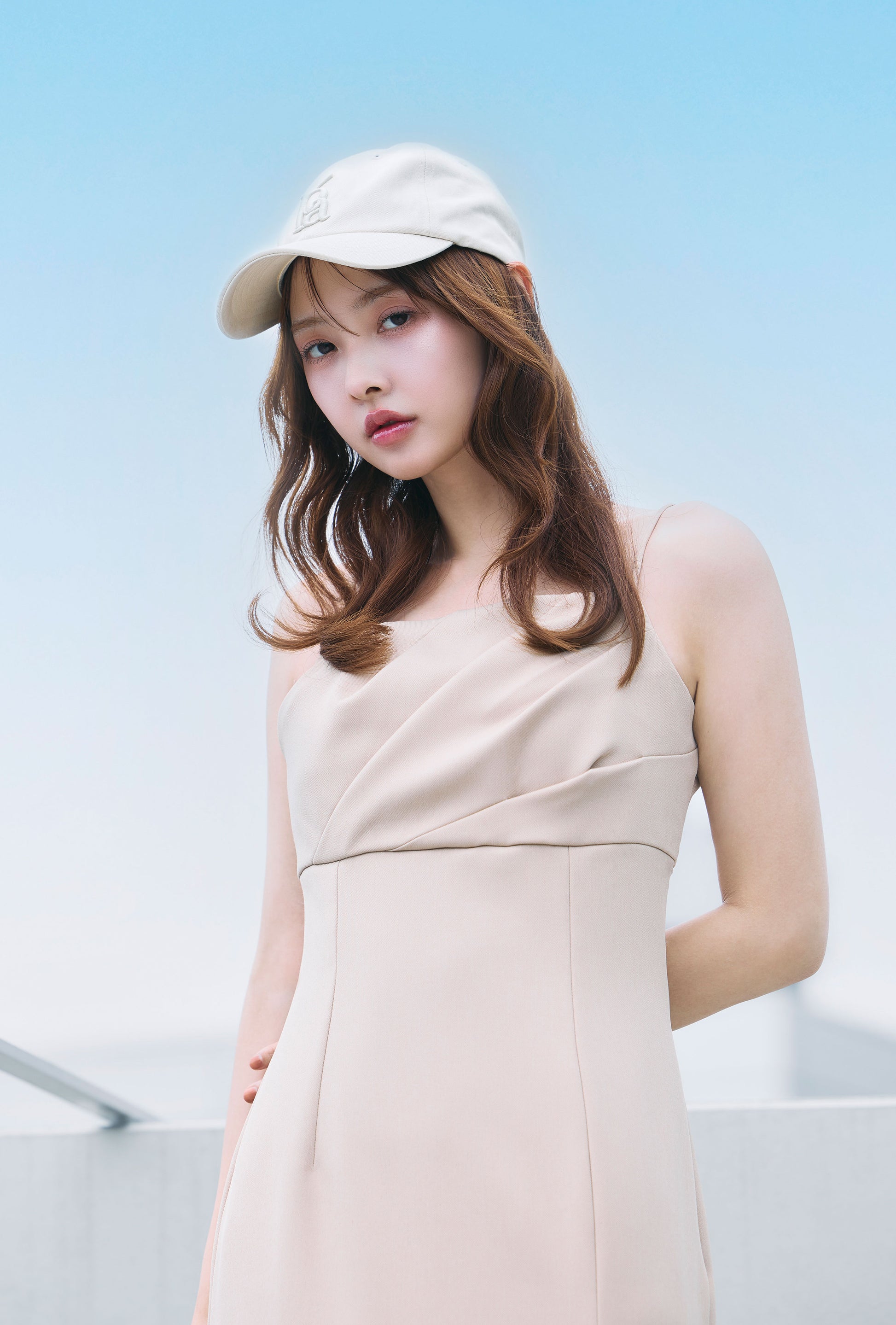 モデル身長：172cm　サイズ：M　カラー：beige