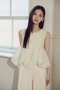 off white / free