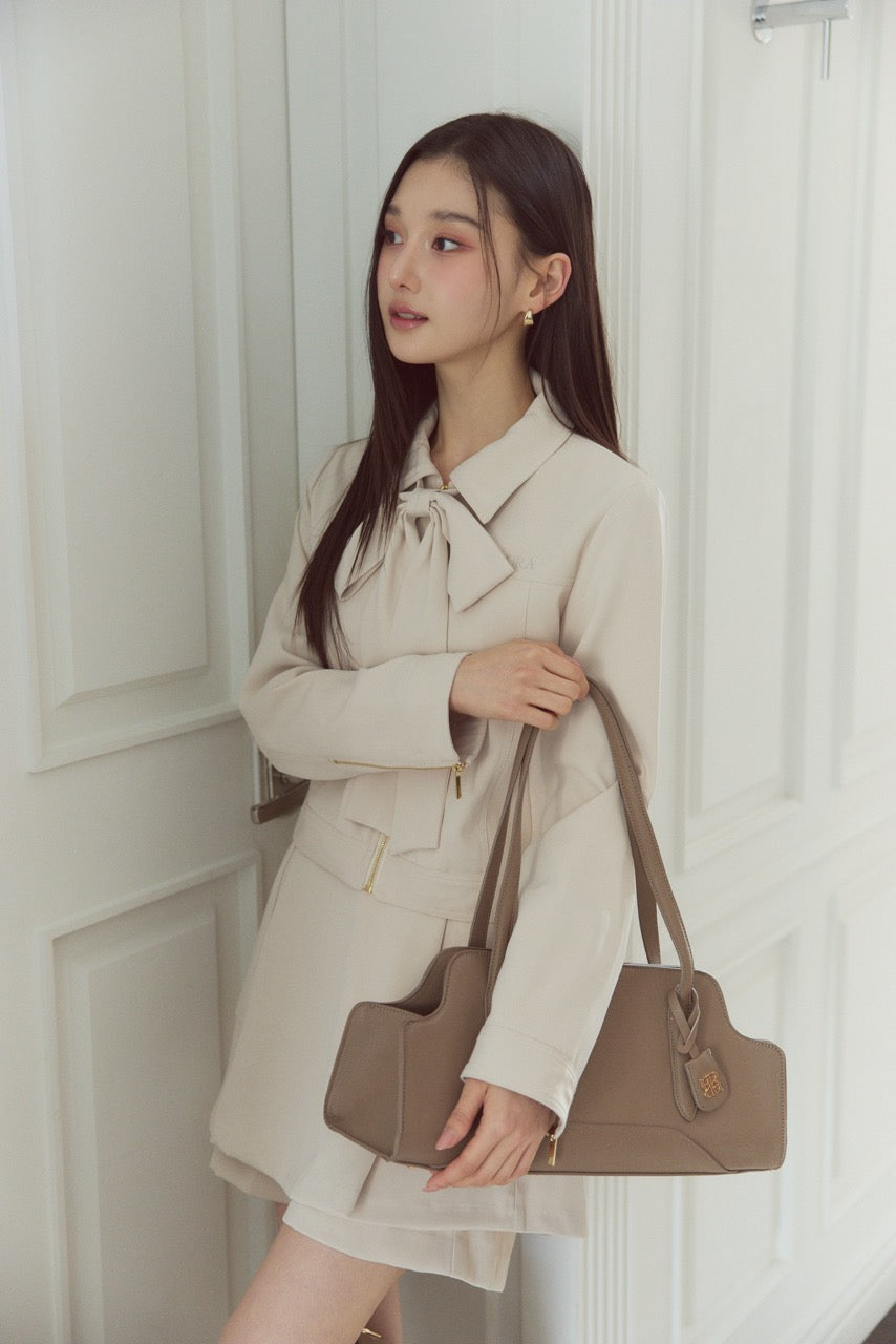 モデル身長：166cm カラー：ivory