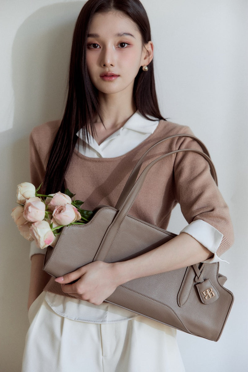 モデル身長：166cm　カラー：beige