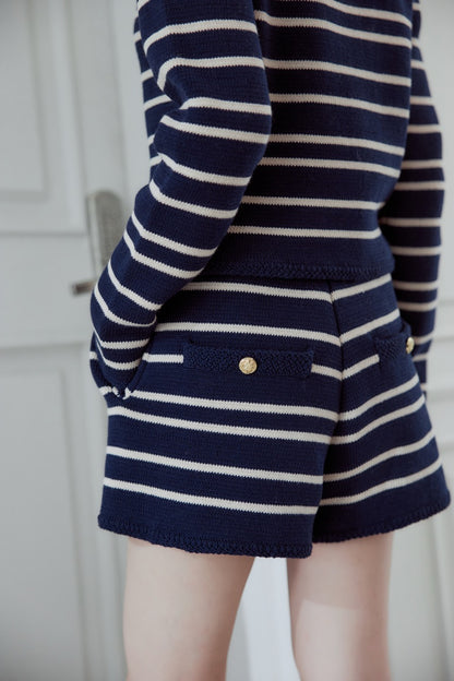 モデル身長：166cm　トップスカラー：navy　ボトムカラー：navy