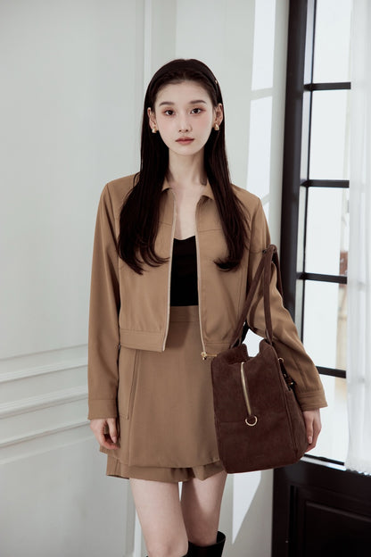 モデル身長：166cm　カラー：camel