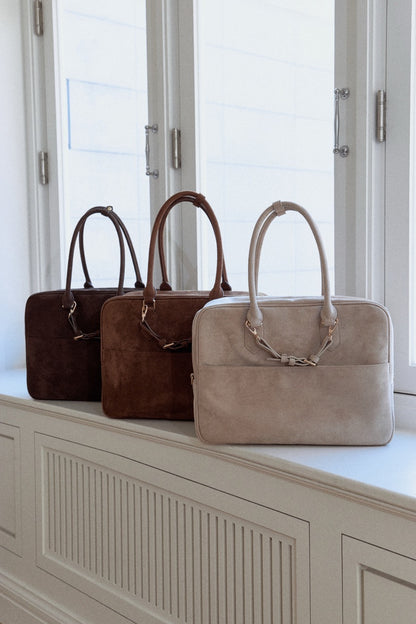 スウェードトラベルボストンバッグ