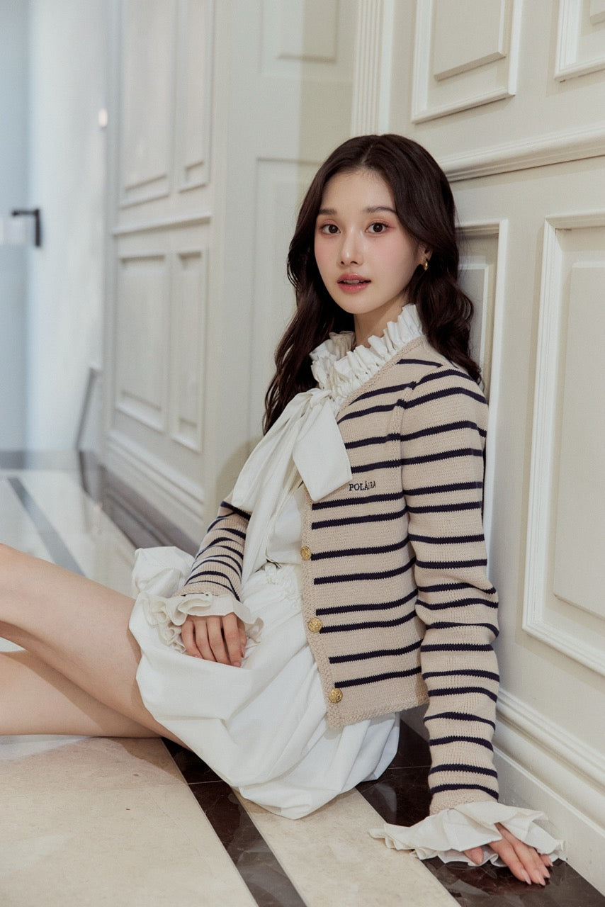 モデル：166cm　カラー：white