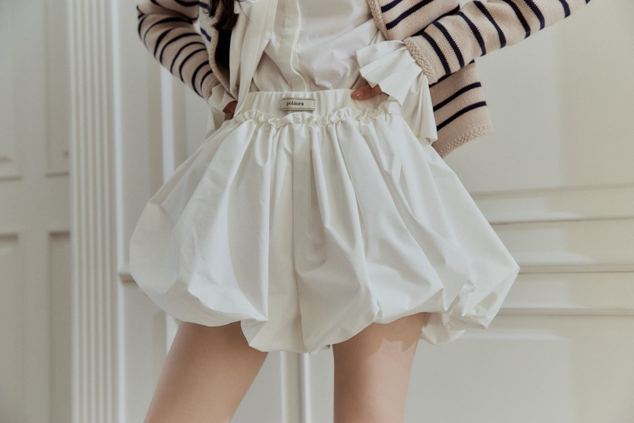 モデル：166cm　カラー：white