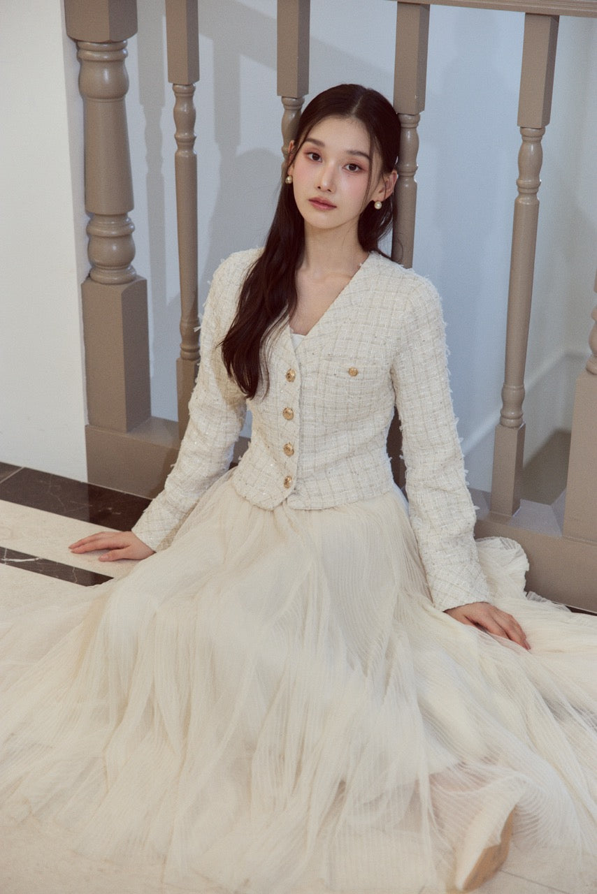 モデル身長：166cm　トップスカラー：white　ボトムカラー：off white　
ボトムサイズ：M