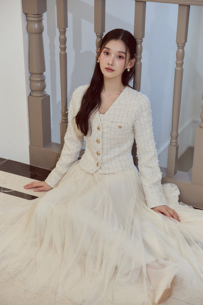 モデル身長：166cm　トップスカラー：white　ボトムカラー：off white　
ボトムサイズ：M