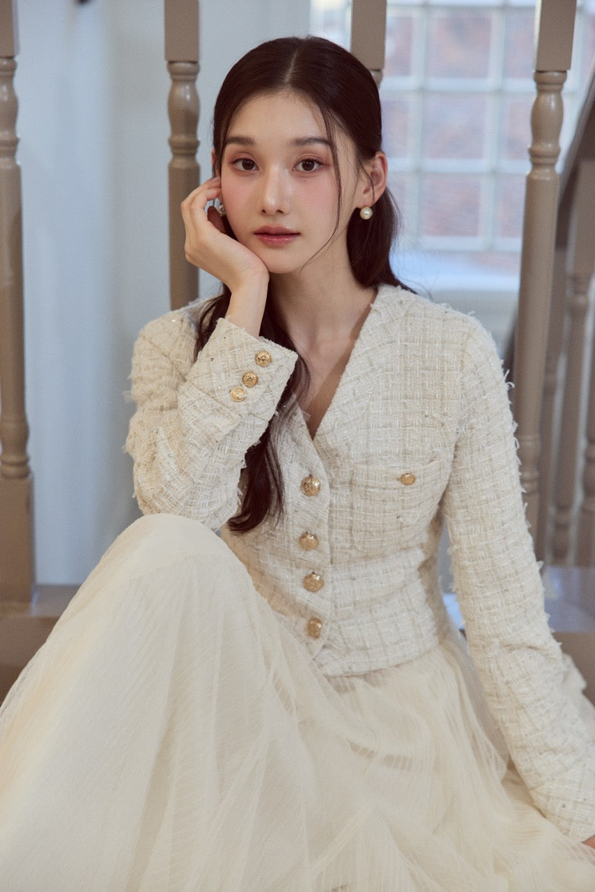 モデル身長：166cm　トップスカラー：white　ボトムカラー：off white　
ボトムサイズ：M