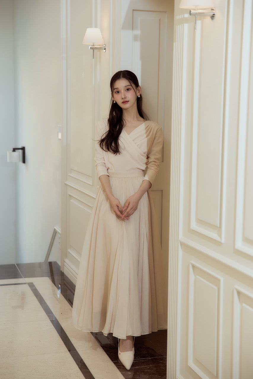 モデル身長：166cm　カラー：ivory　サイズ：M