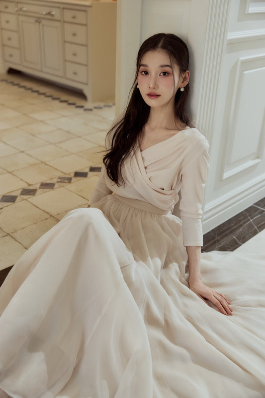 モデル身長：166cm　カラー：ivory　サイズ：M