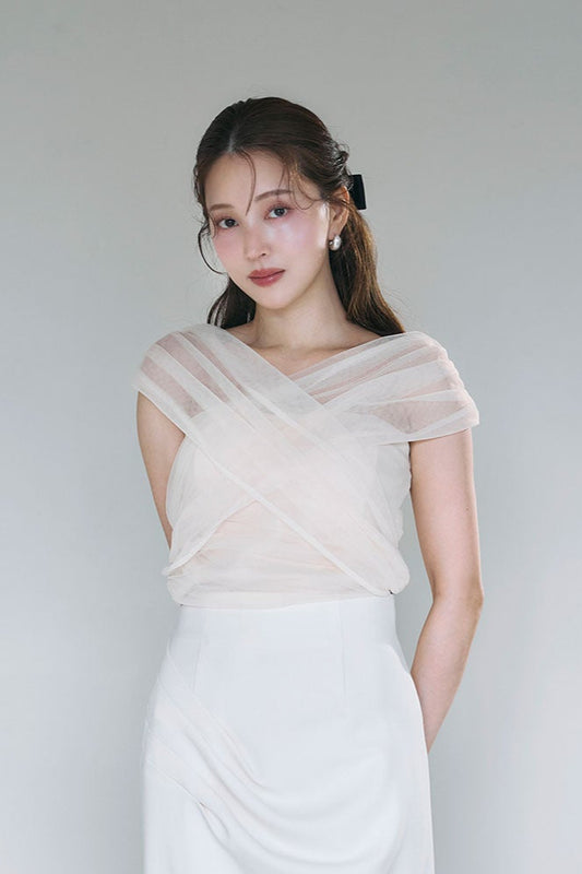 モデル身長：160cm　サイズ：FREE　カラー：ivory
