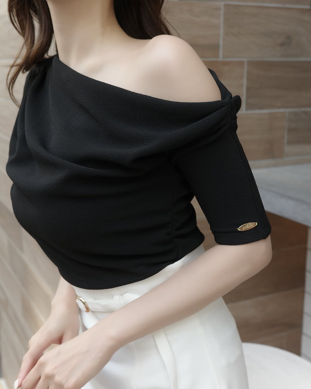 アシンメトリードレープトップス – poláura OFFICIAL ONLINE STORE