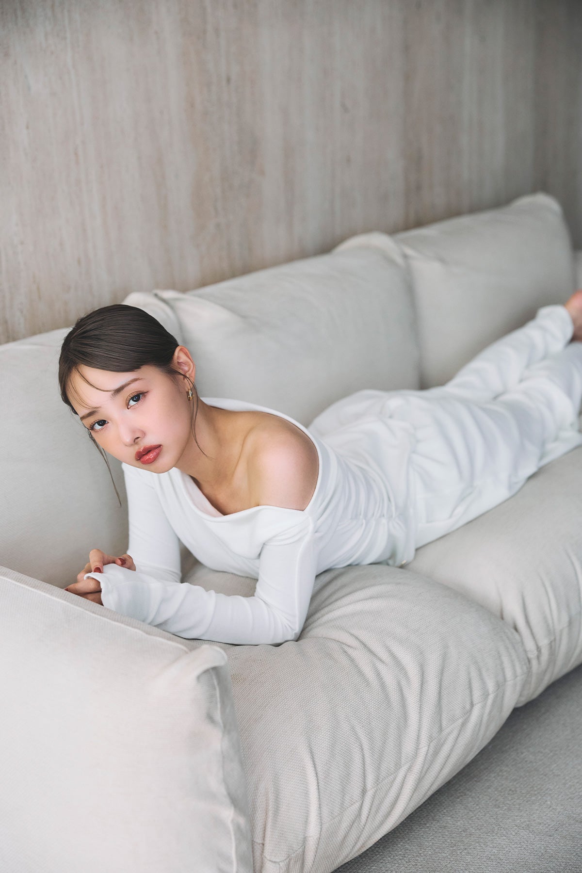 モデル身長：172cm サイズ：MT カラー：white