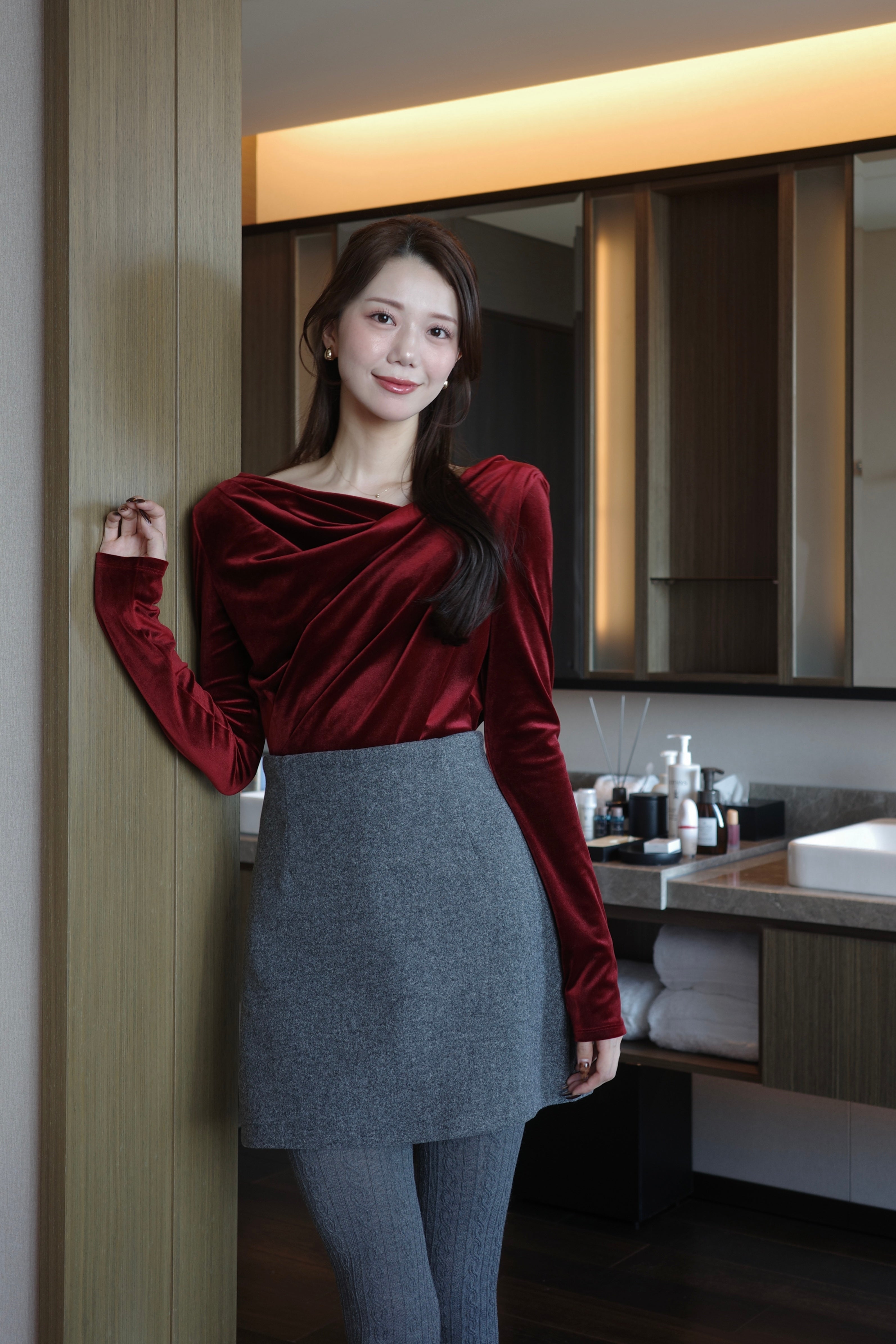 グロッシーベロアドレープトップス – poláura OFFICIAL ONLINE STORE