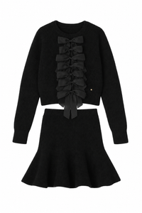 black / free