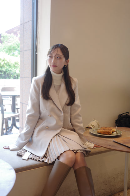 モデル身長：166cm サイズ：M カラー：ivory