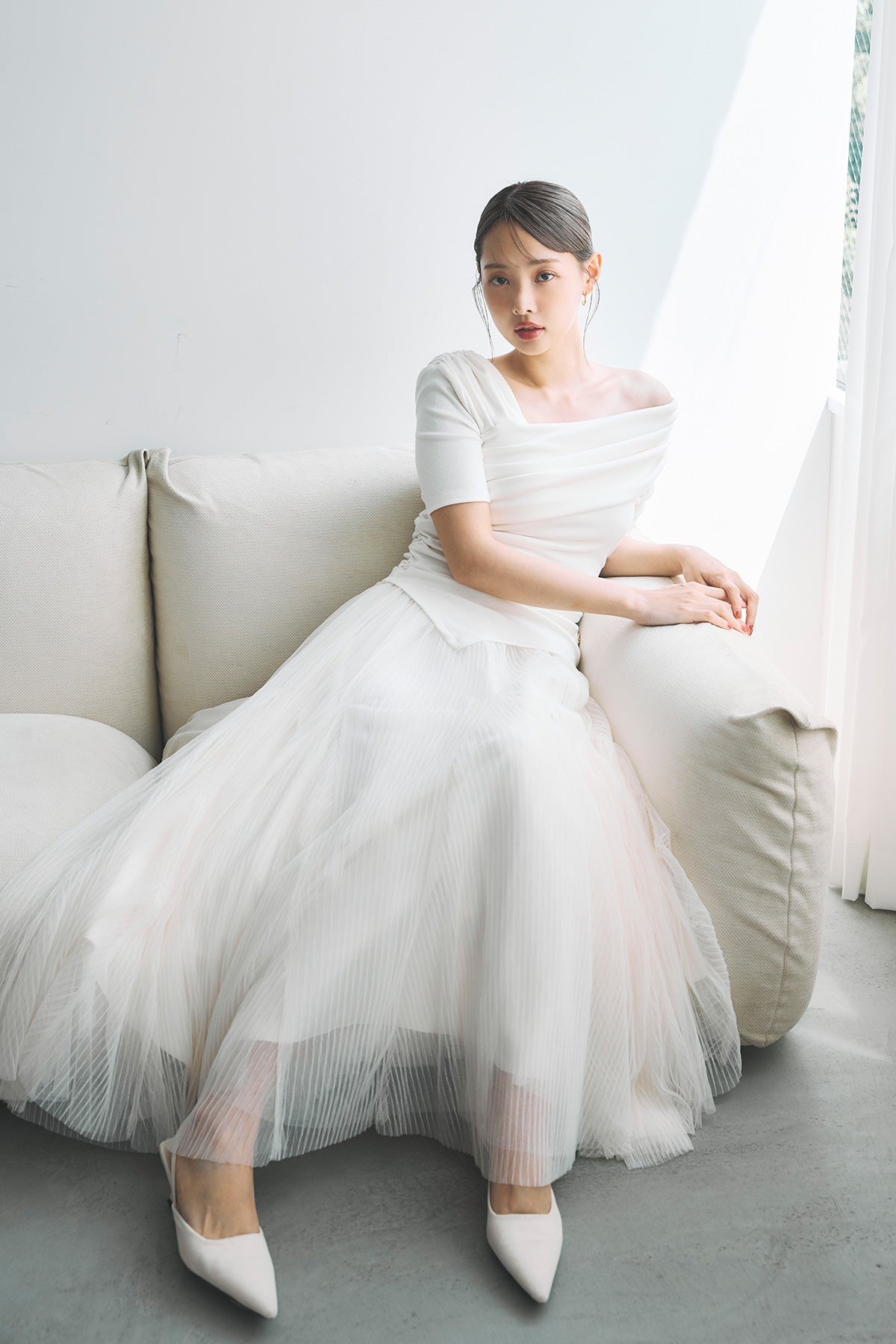 モデル身長：172cm サイズ：FREE カラー：off white
