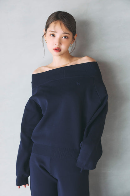 モデル身長：172cm サイズ：M カラー：navy