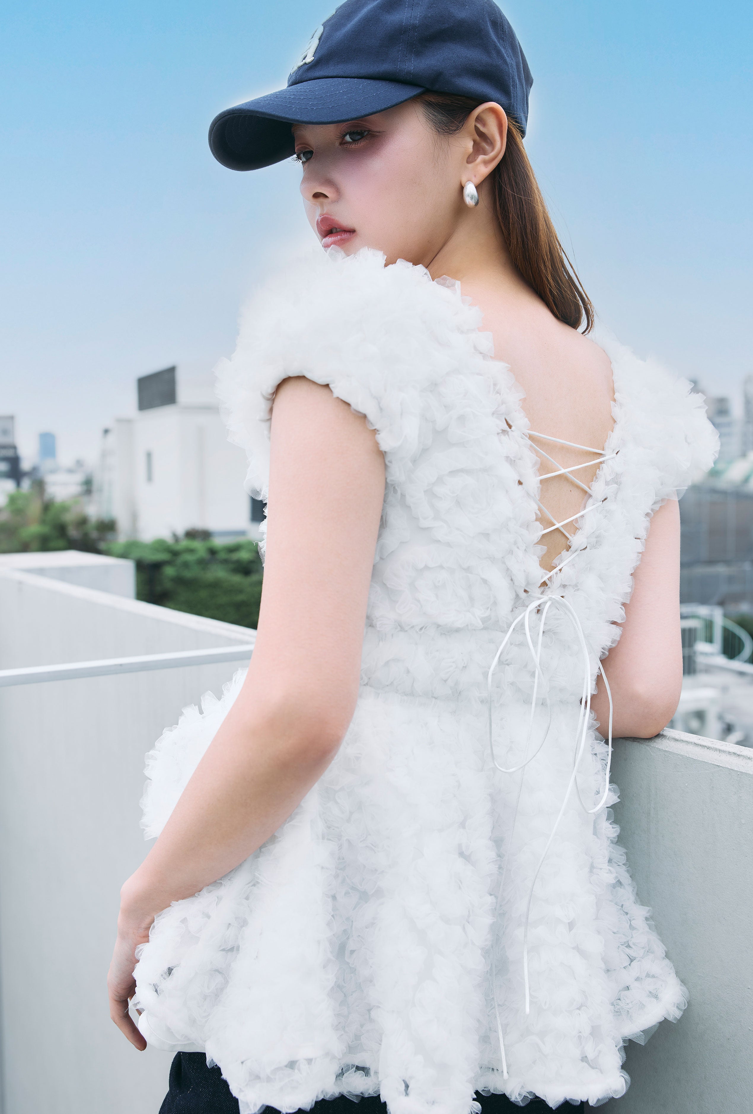 フラワーぺプラムバックリボンチュニック – poláura OFFICIAL ONLINE STORE