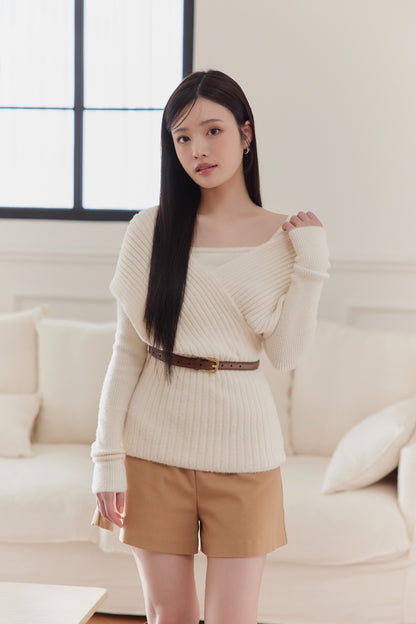 モデル身長：164cm カラー：off-white
