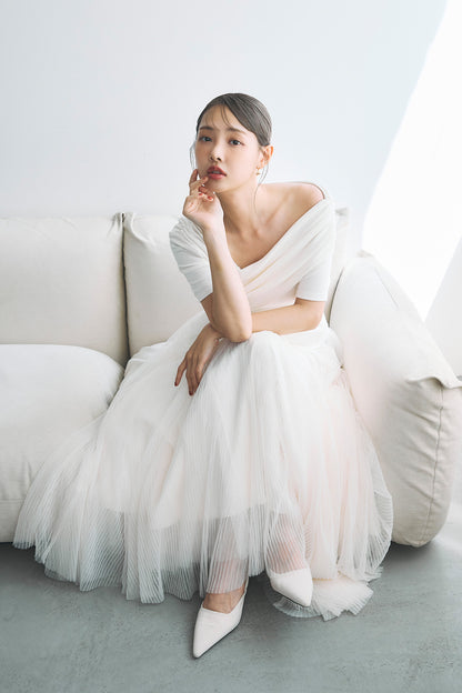 モデル身長：172cm サイズ：FREE カラー：off white