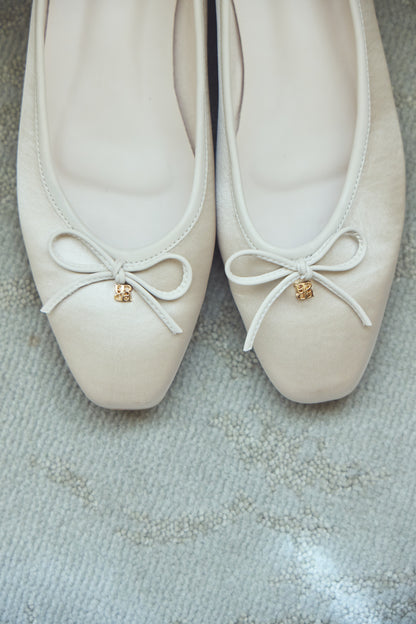 カラー：champagne beige