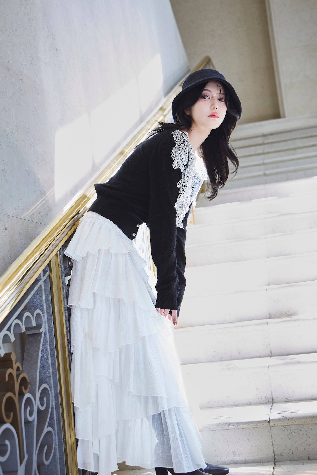 モデル身長：157cm 【トップス】カラー：black 【ボトムス】カラー：off white サイズ：SM