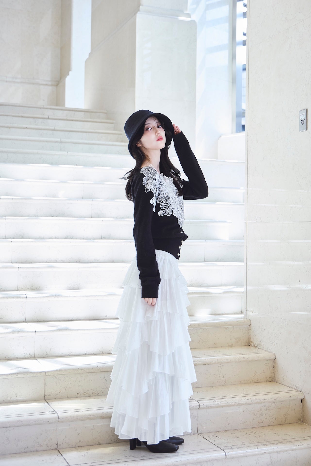 モデル身長：157cm 【トップス】カラー：black 【ボトムス】カラー：off white サイズ：SM
