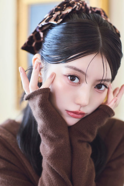 モデル身長：157cm 【トップス】カラー：brown 【アクセサリー】カラー：leopard