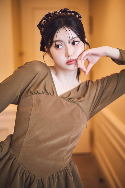 ベロアビスチェバルーントップス