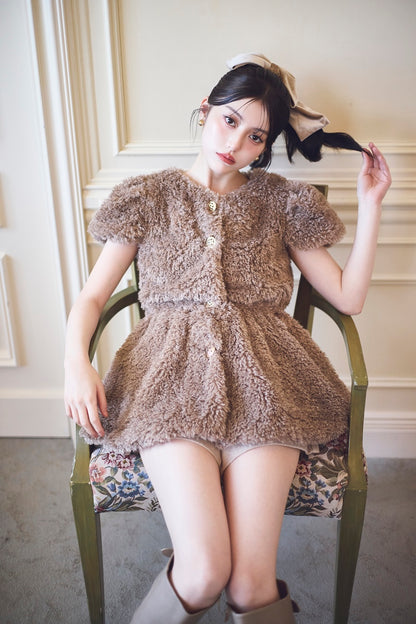 モデル身長：157cm 【トップス】カラー：mocha 【ボトムス】カラー：beige サイズ：MM