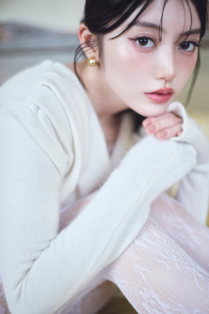 モデル身長：157cm 【トップス】カラー：white × white 【ボトムス】カラー：off white サイズ：MM