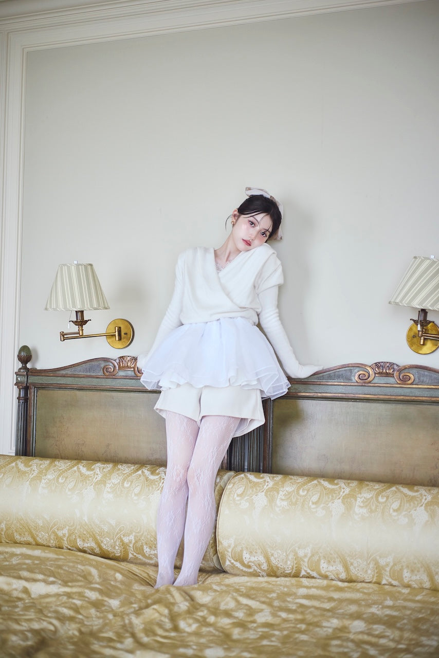 モデル身長：157cm 【トップス】カラー：white × white 【ボトムス】カラー：off white サイズ：MM