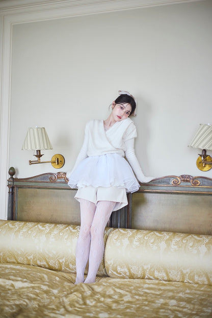 モデル身長：157cm 【トップス】カラー：white × white 【ボトムス】カラー：off white サイズ：MM