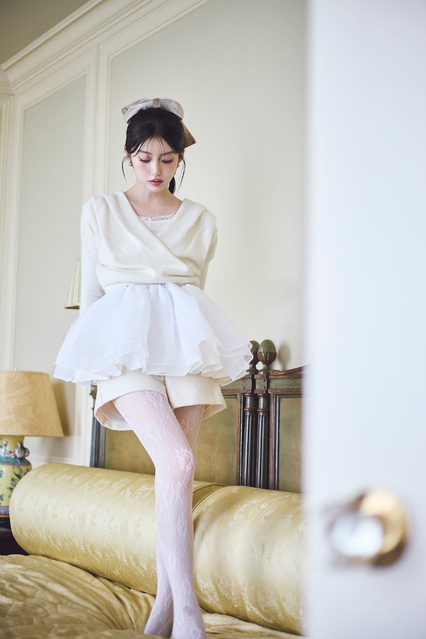 モデル身長：157cm 【トップス】カラー：white × white 【ボトムス】カラー：off white サイズ：MM