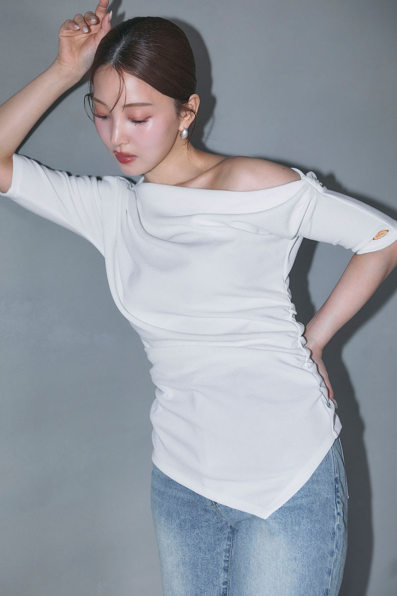 モデル身長：160cm　サイズ：FREE　カラー：white