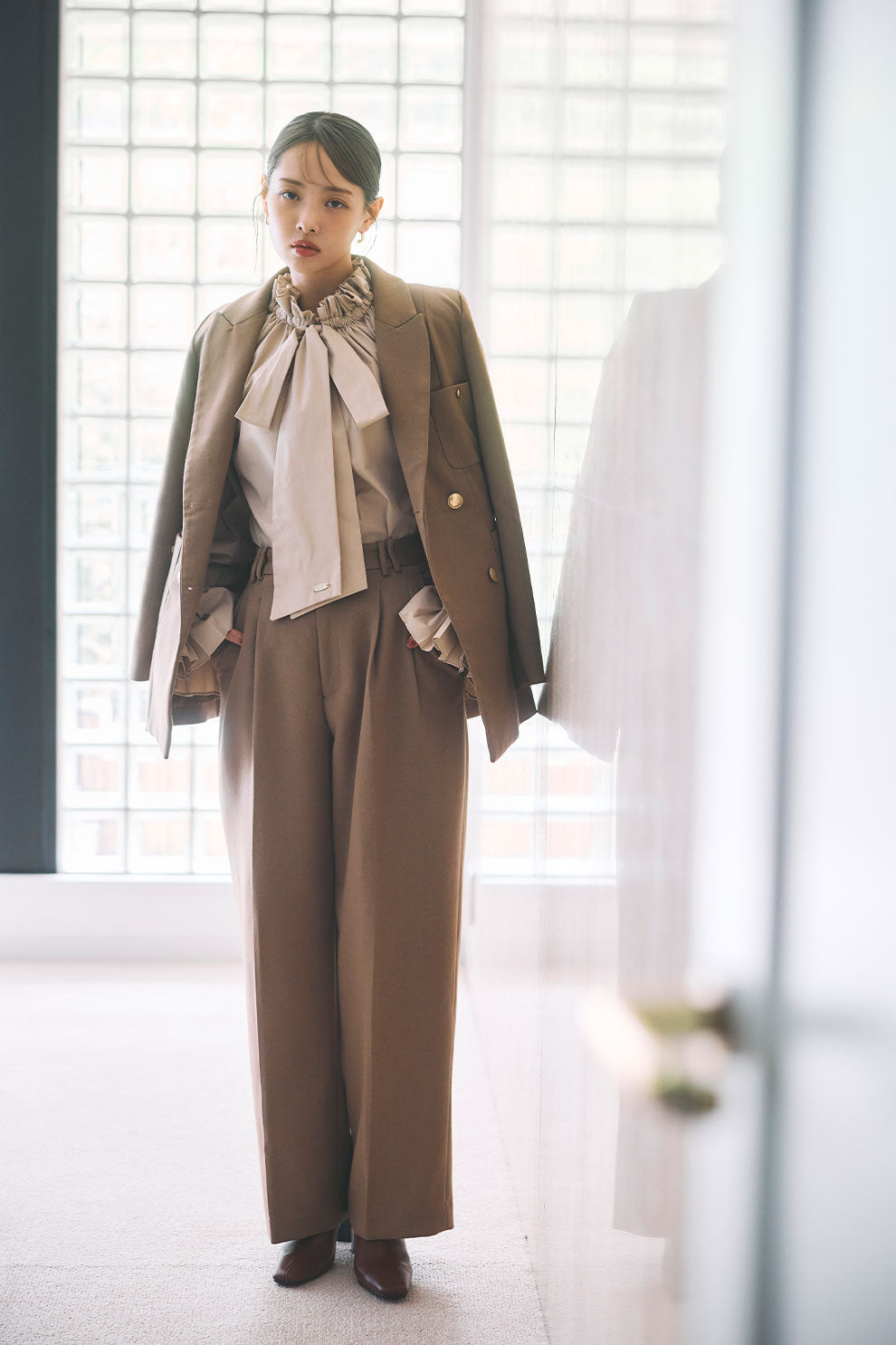 モデル身長：172cm サイズ：M カラー：camel