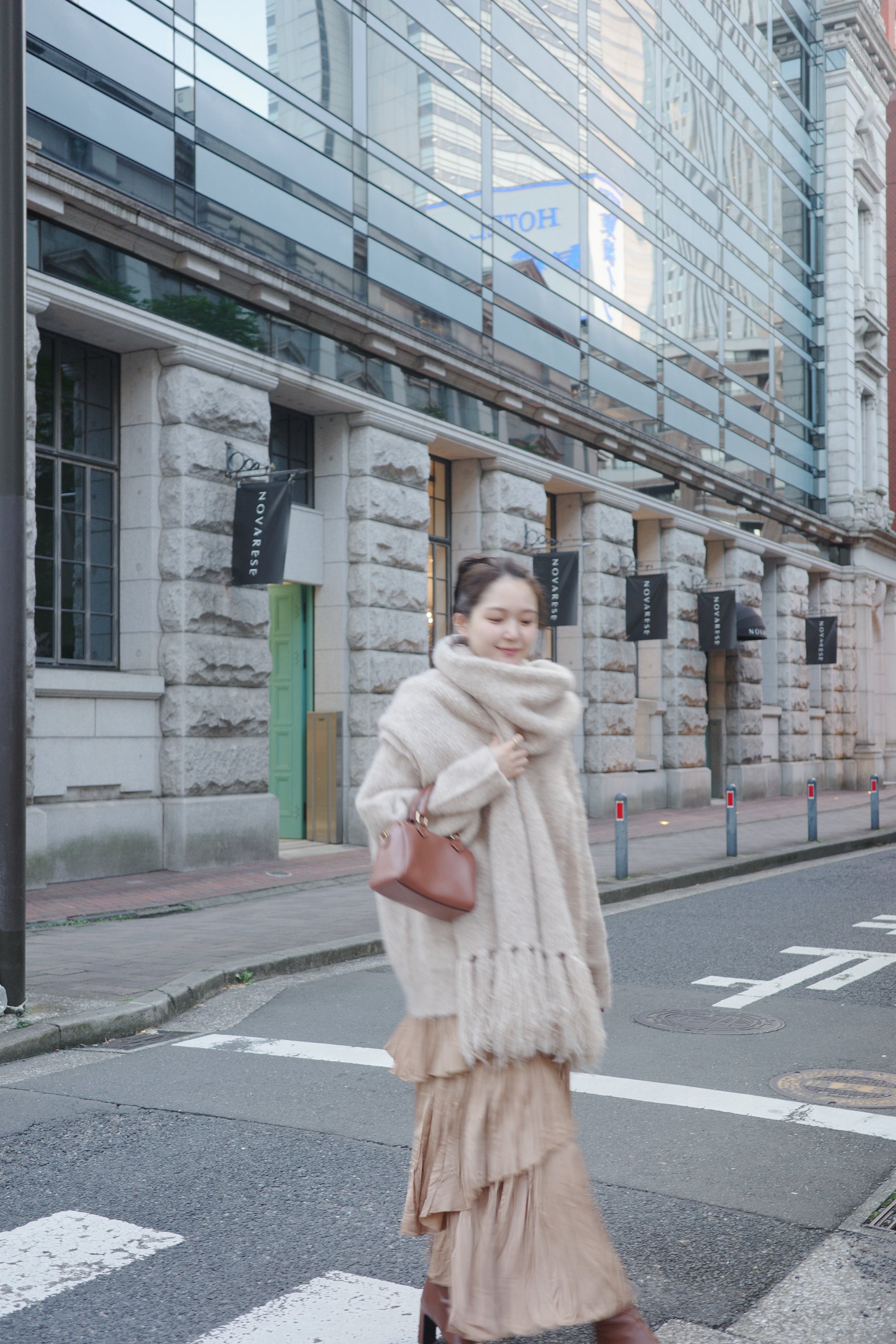 モデル身長：167cm カラー：beige