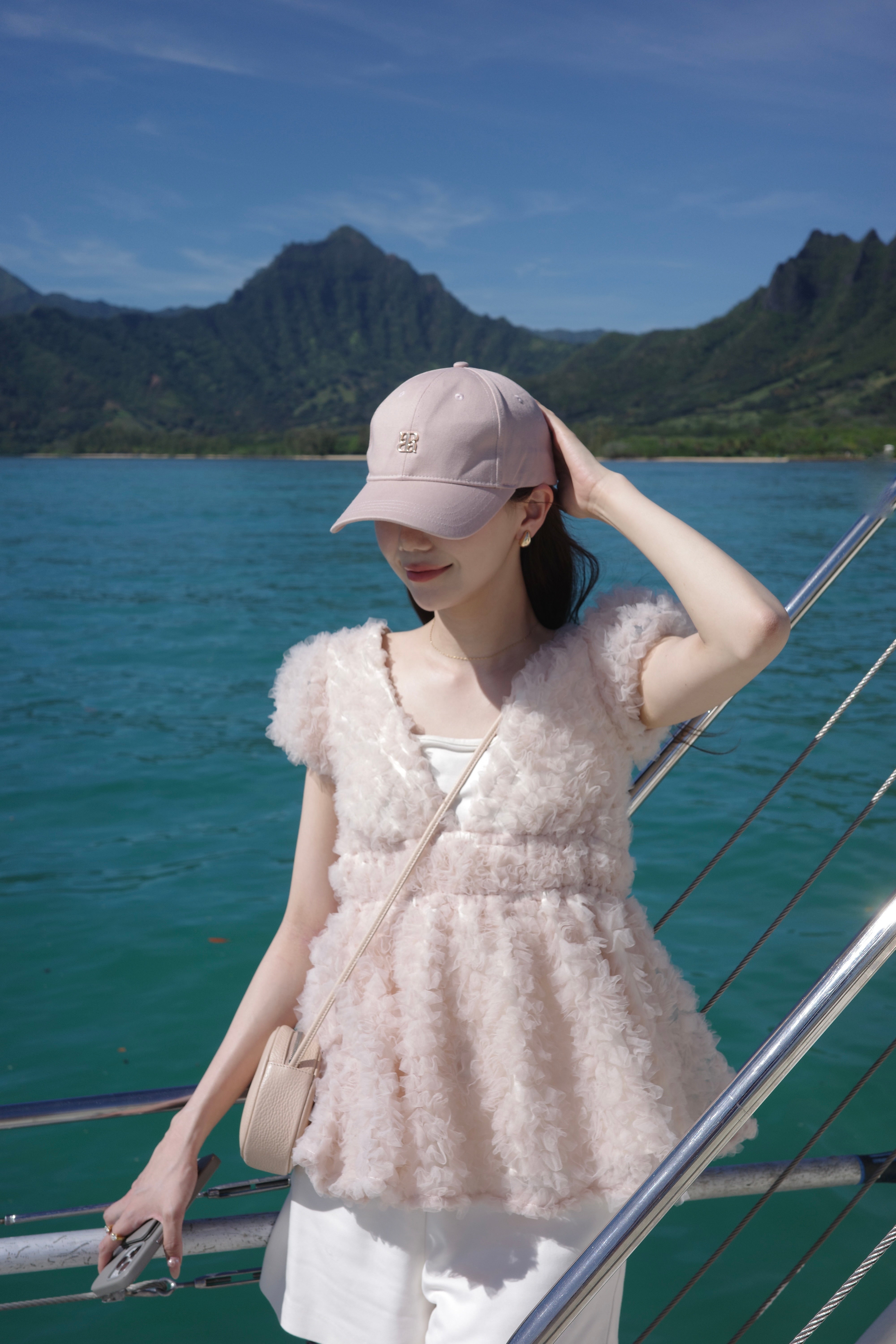 フラワーぺプラムバックリボンチュニック – poláura OFFICIAL ONLINE STORE