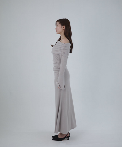 モデル身長：166cm　サイズ：M　カラー：greige