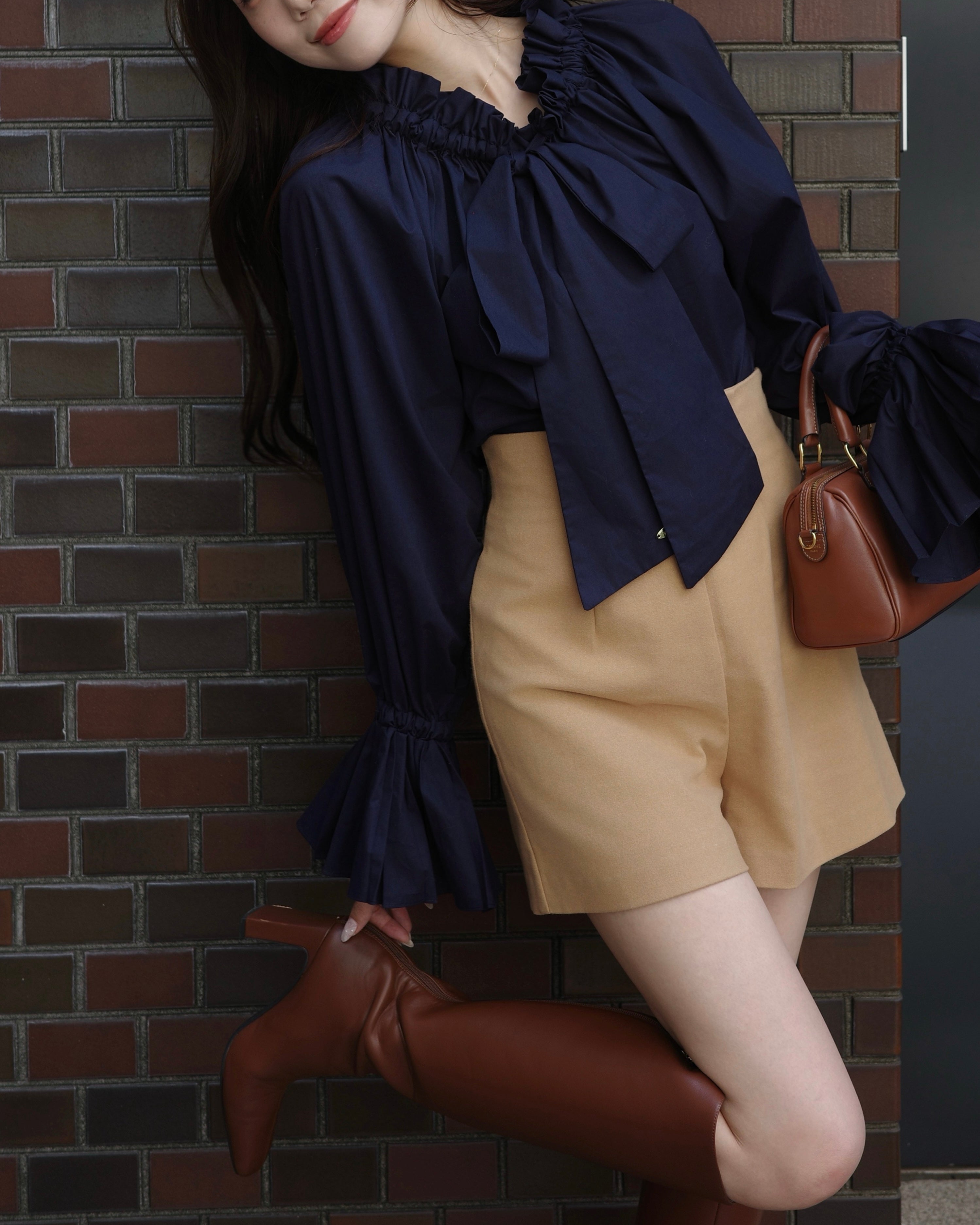 プリーツリボン2WAYブラウス – poláura OFFICIAL ONLINE STORE