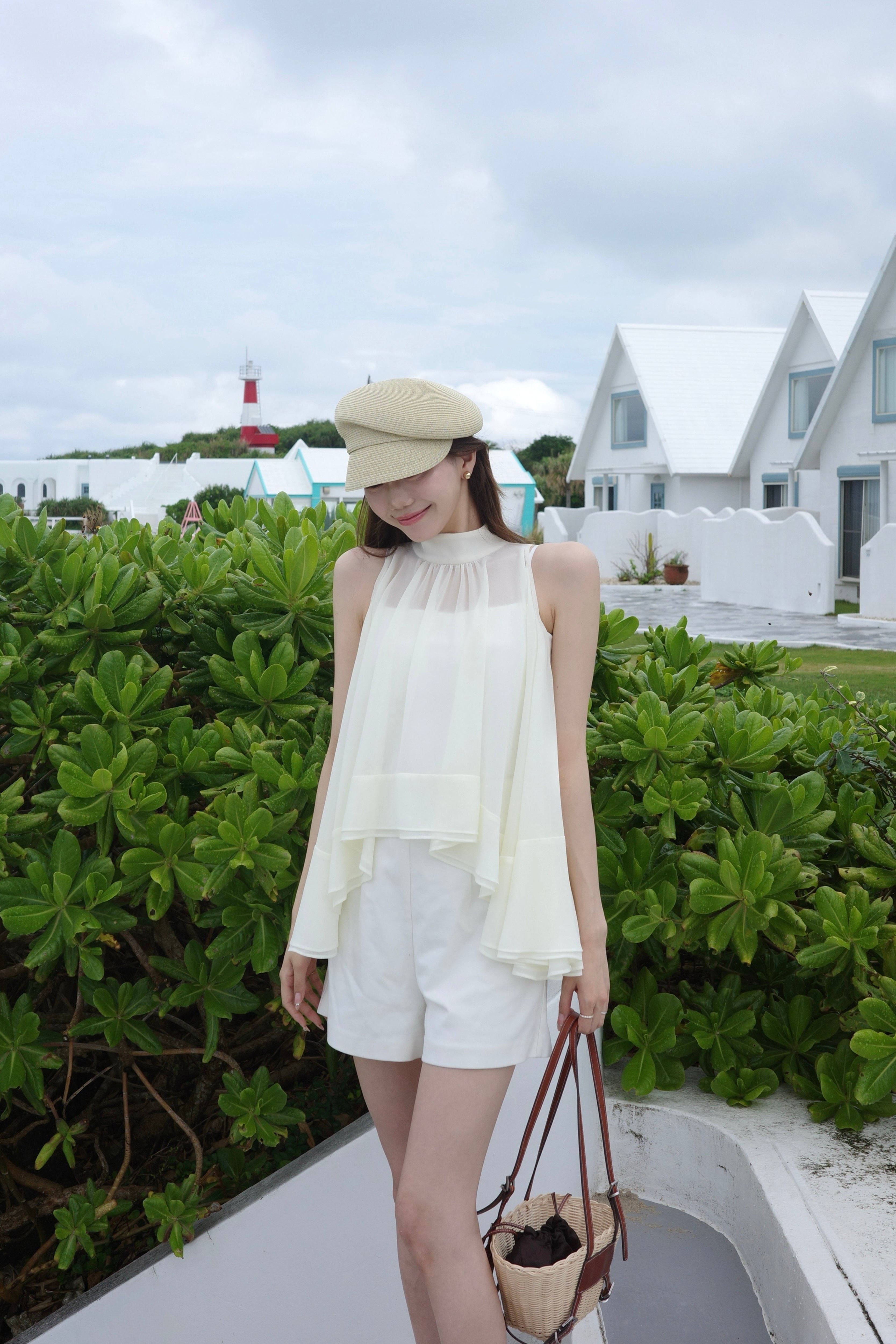 当日発送 ポローラ　polaura エアリーラッフル2wayトップ　white エアリーラッフル 2WAYトップ – poláura OFFICIAL ONLINE STORE