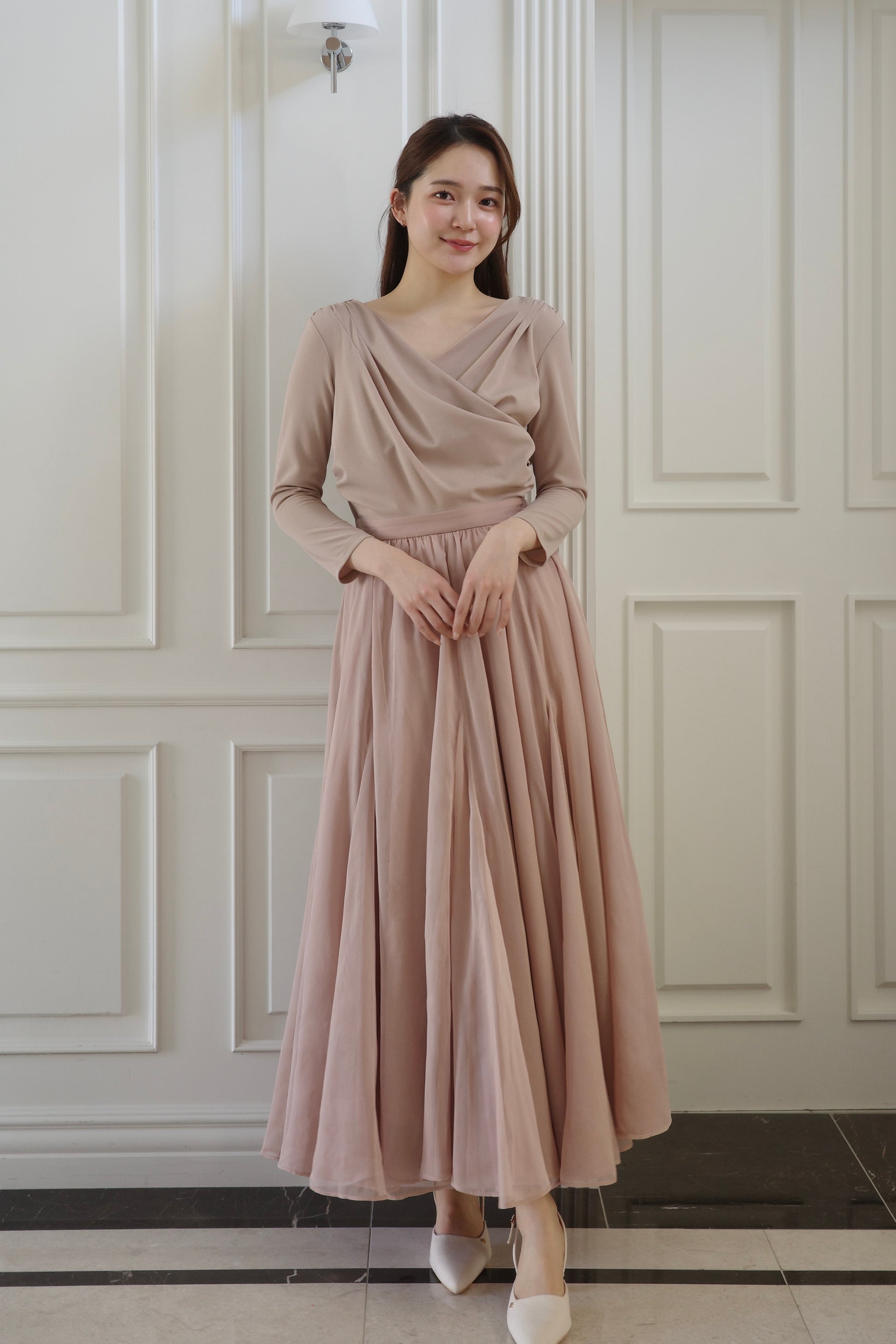 モデル身長：167cm　カラー：pink beige　サイズ：M