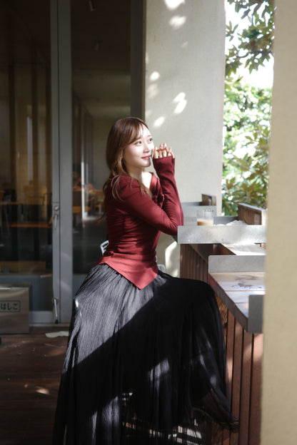 モデル身長：166cm , トップスサイズ：free, トップスカラー：red , ボトムサイズ：M, ボトムカラー：black
