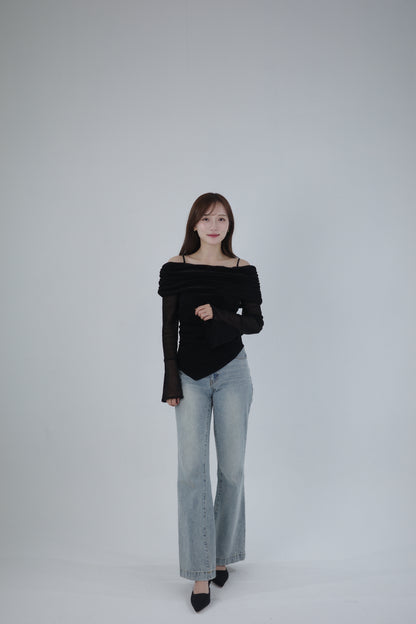 モデル身長：166cm　サイズ：FREE　カラー：black